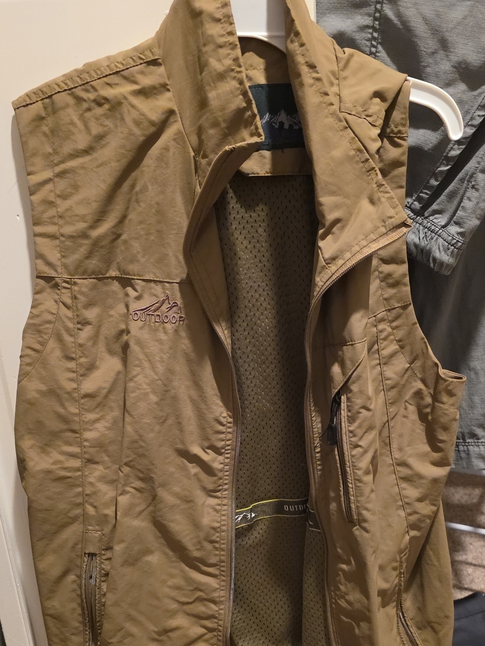 Outdoor Lightweight Khaki Vest